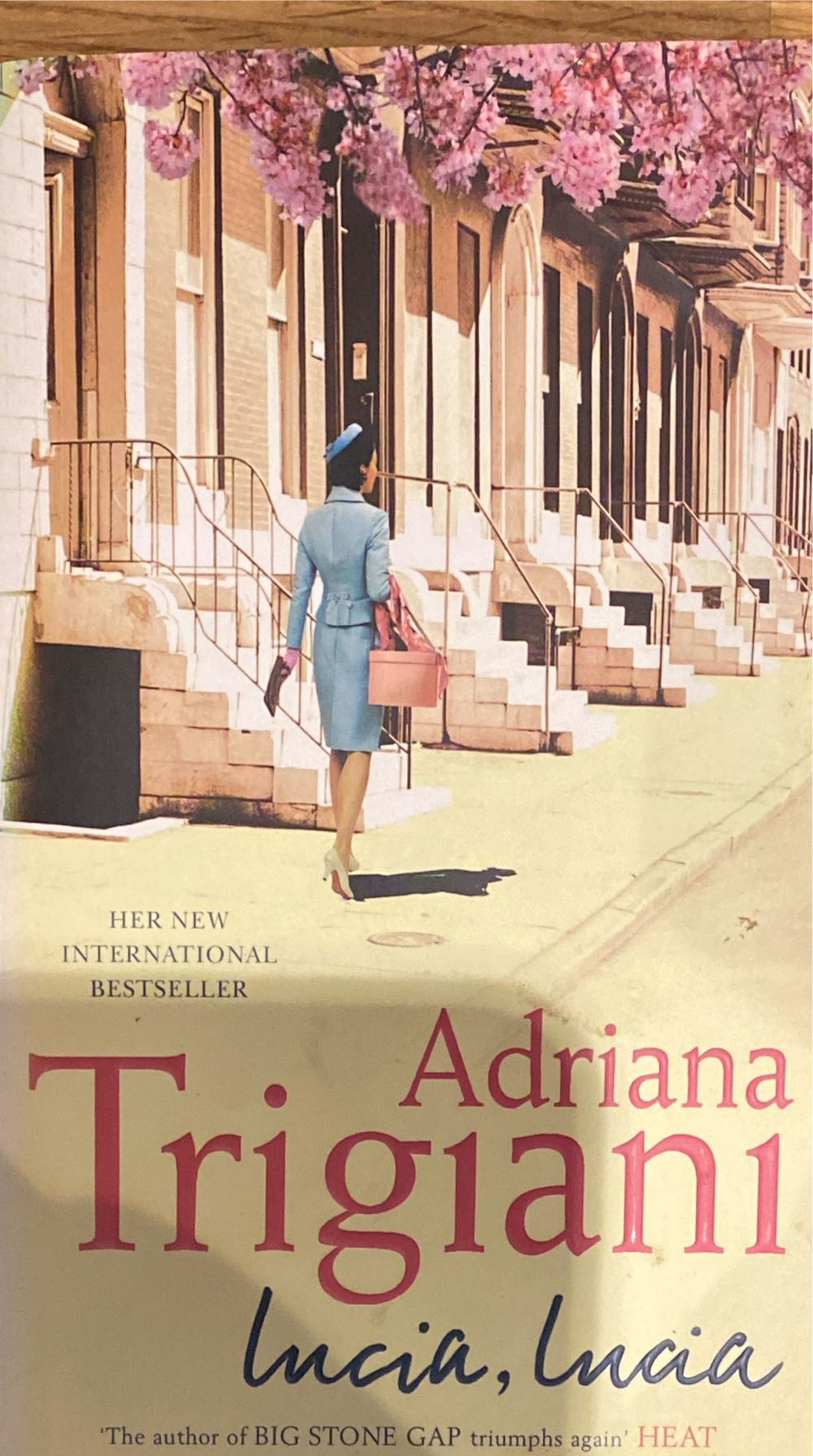 Lucia, Lucia - Adriana Trigiani (Pocket Books - Trade Paperback) book collectible [Barcode 9780743462266] - Main Image 2