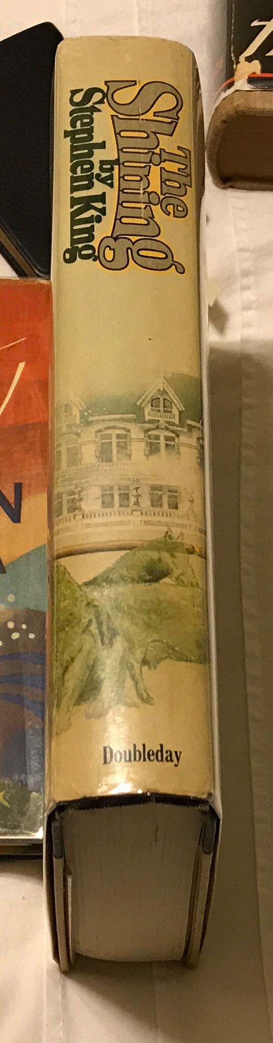 The Shining - Stephen King (Doubleday - Hardcover) book collectible [Barcode 0385121679] - Main Image 3