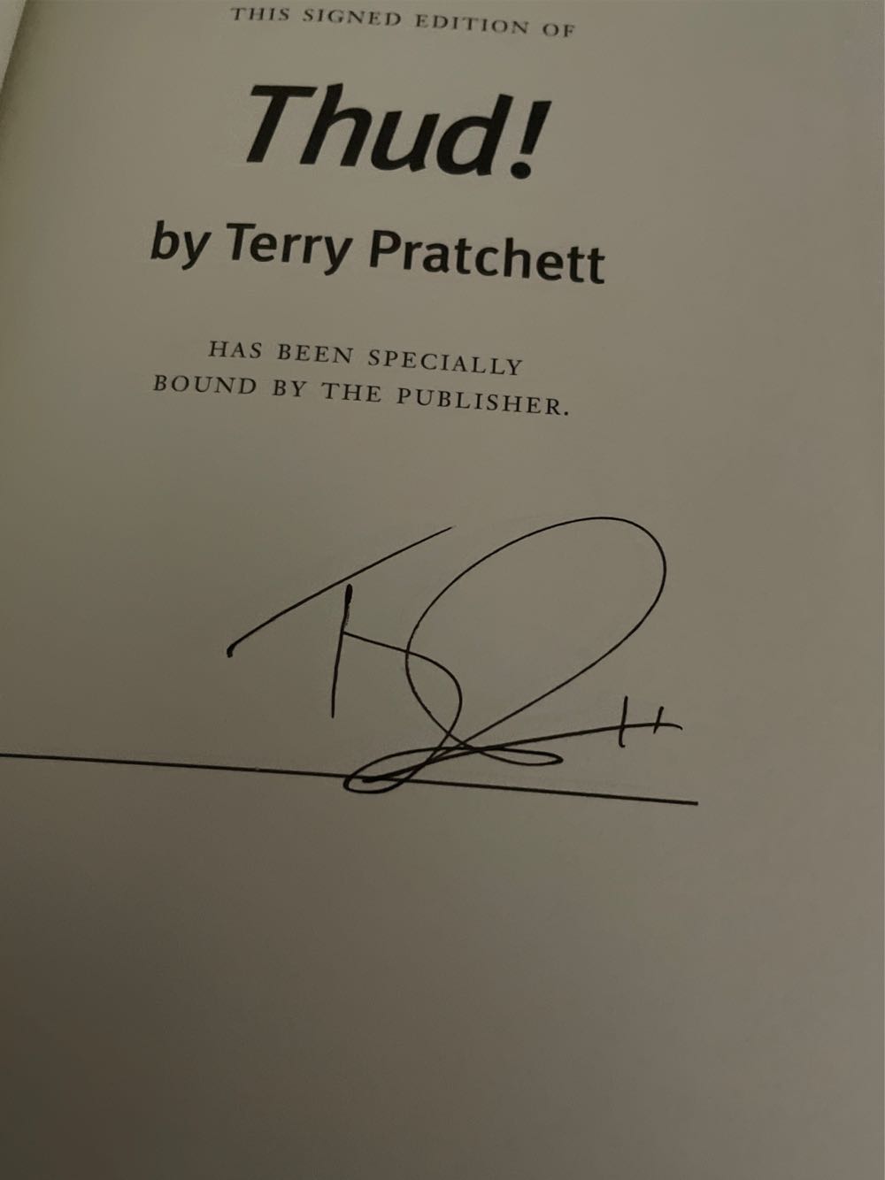 Thud! - Terry Pratchett (Doubleday - Hardcover) book collectible [Barcode 9780060815226] - Main Image 2