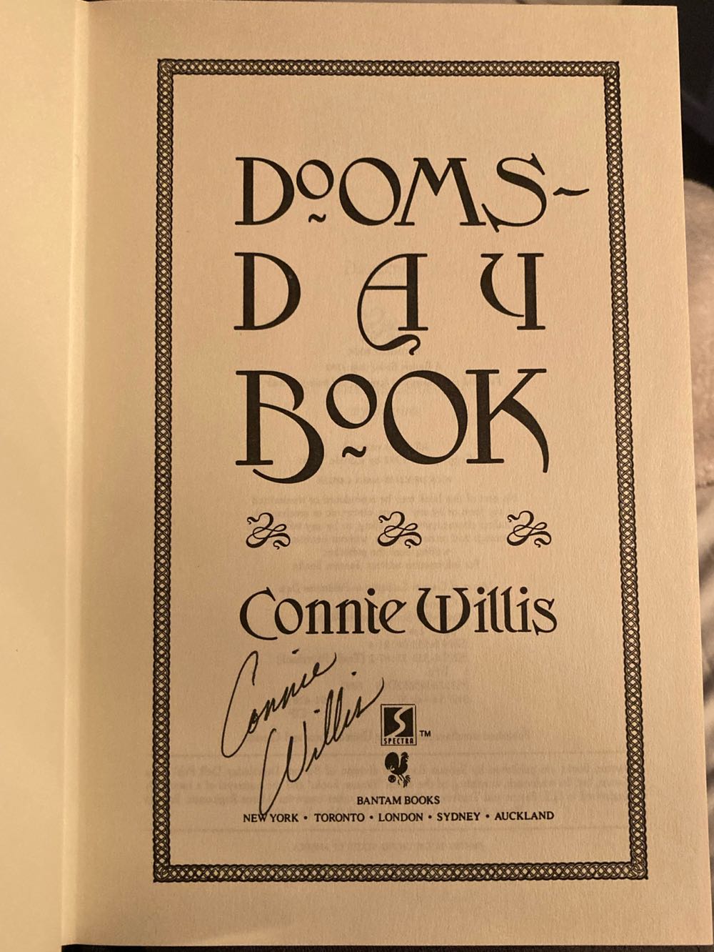 Doomsday Book - Willis, Connie (Bantam Books - Hardcover) book collectible - Main Image 3