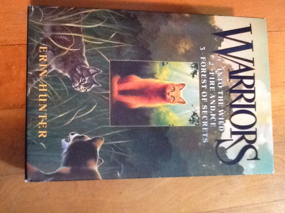 Warriors - Hastings book collectible [Barcode 9780060891909] - Main Image 1