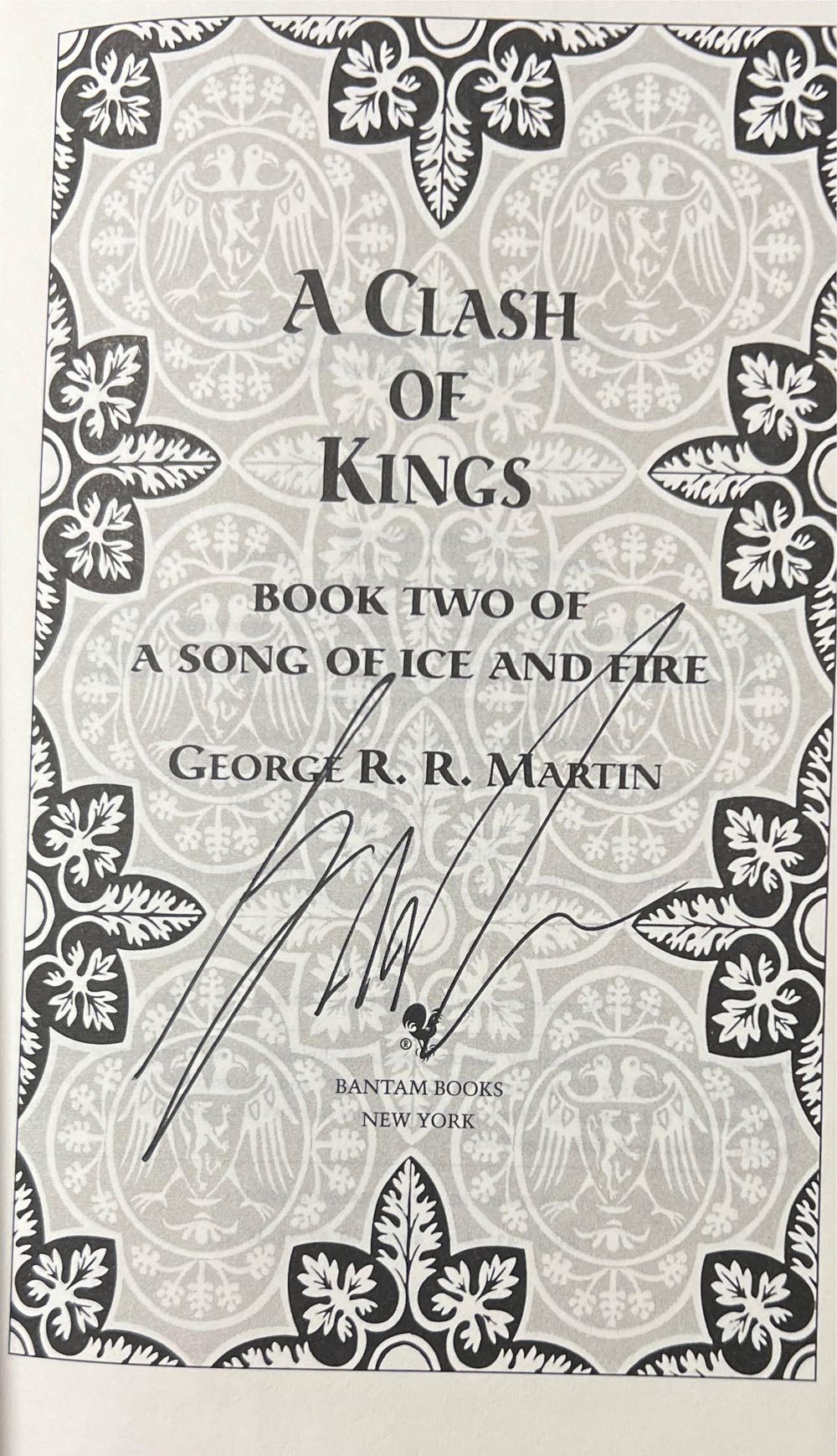 Song Of Fire And Ice 02: A Clash of Kings - George R. R. Martin (Bantam Books - Hardcover) book collectible [Barcode 9780553108033] - Main Image 3