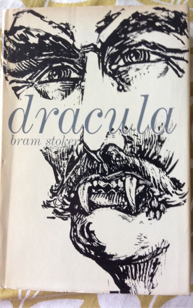 Dracula - Bram Stoker (Double Day & Company, Inc.) book collectible - Main Image 1