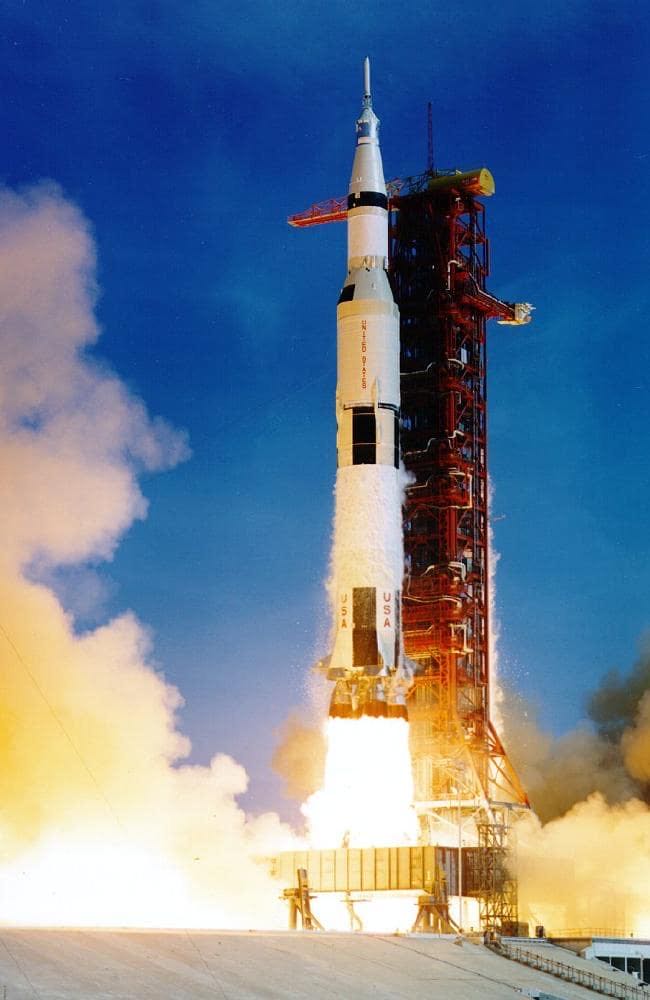 Rocket Men: The Epic Story of the First Men on the Moon - Craig Nelson (Viking Adult - Hardcover) book collectible [Barcode 9780670021031] - Main Image 4