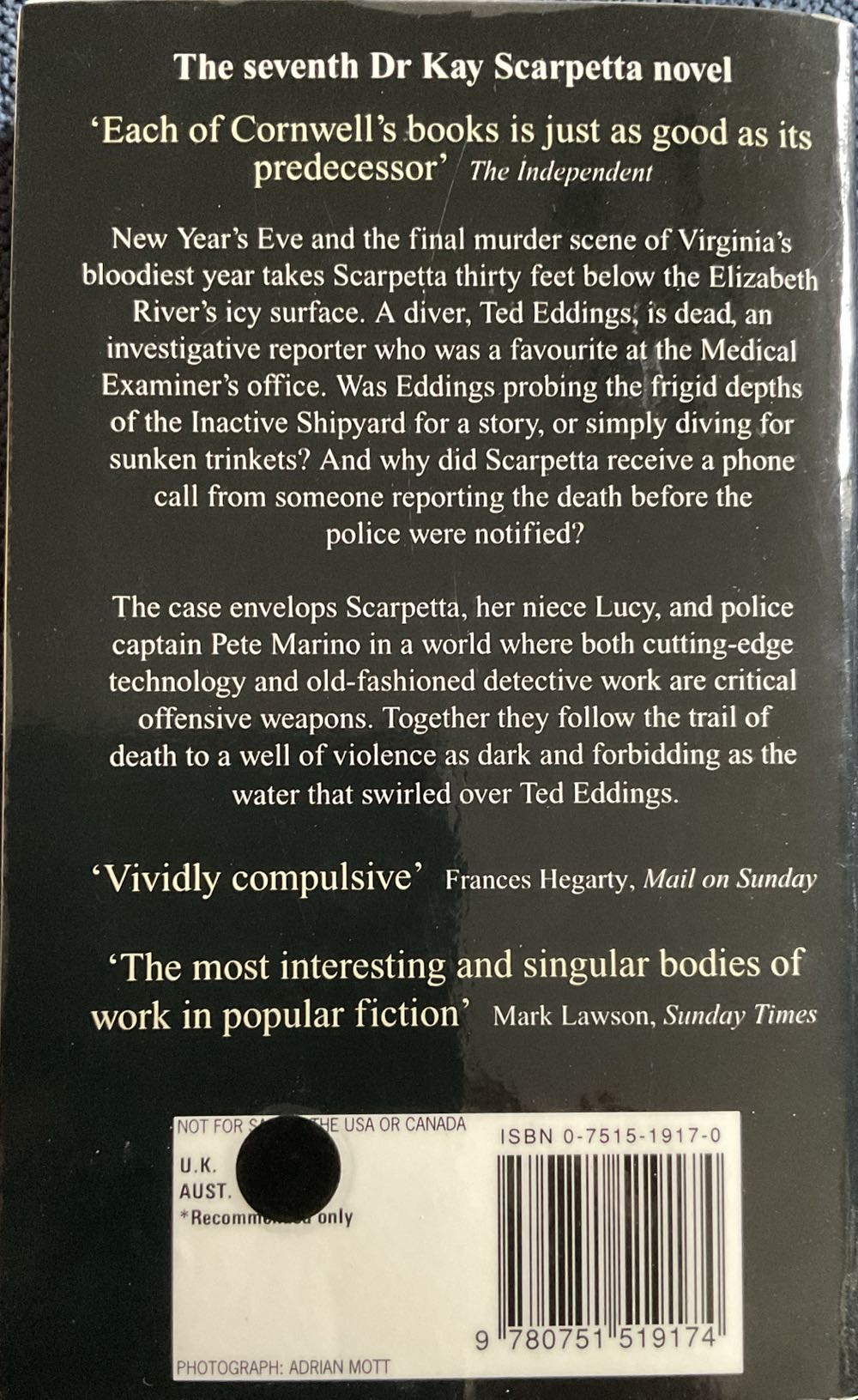 Cause of Death - Patricia Cornwell (Warner Books - Paperback) book collectible [Barcode 9780751519174] - Main Image 2