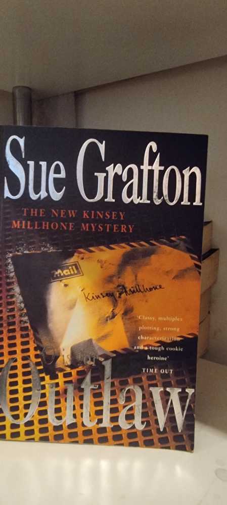 O Is for Outlaw - Sue Grafton (Pan) book collectible [Barcode 9780333780244] - Main Image 2