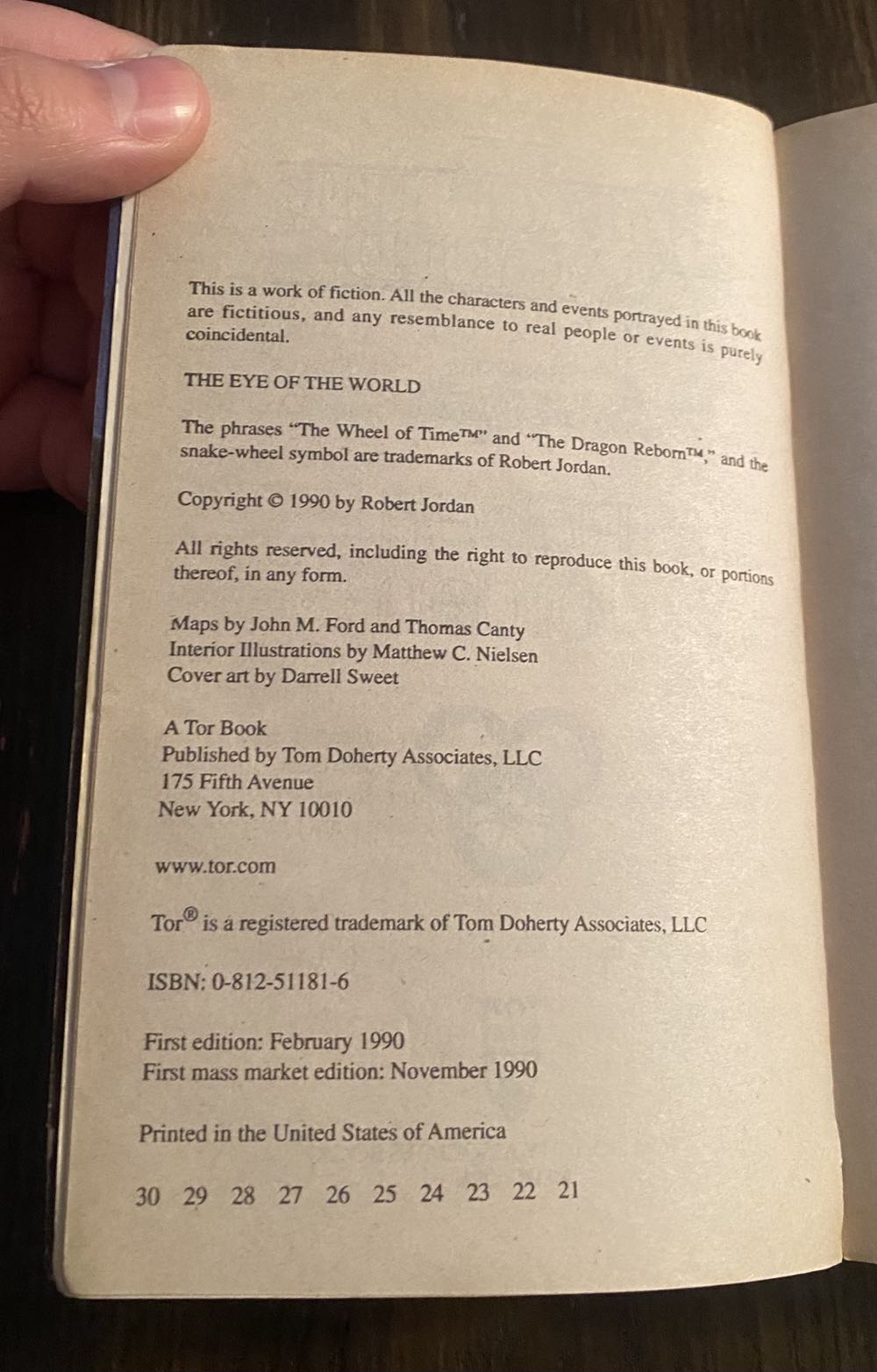 The Eye of the World - Robert Jordan (Tor - Paperback) book collectible [Barcode 9780812511819] - Main Image 4