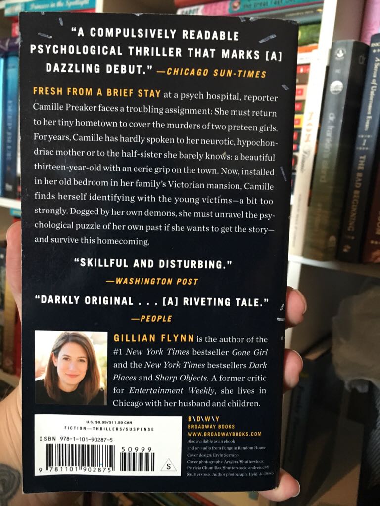 Sharp Objects - Gillian Flynn (Broadway Books - Paperback) book collectible [Barcode 9781101902875] - Main Image 2