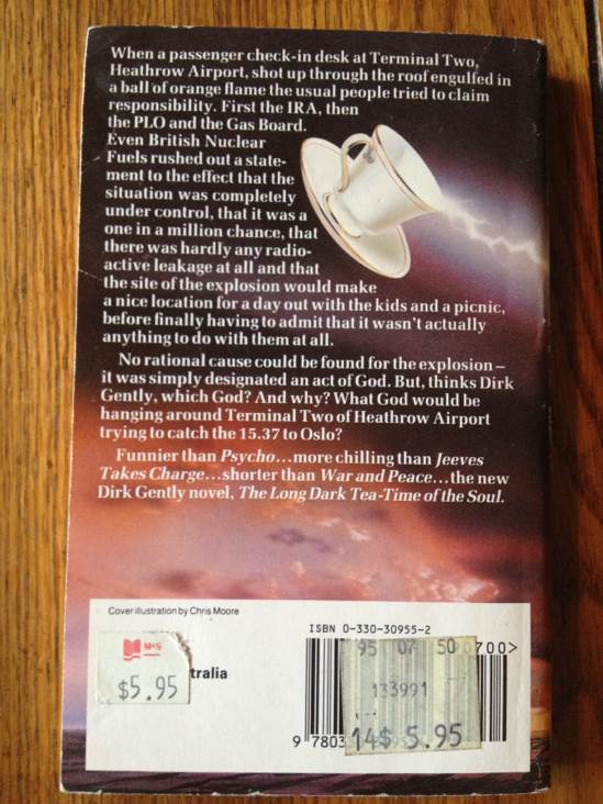 2 The Long Dark Tea-Time of the Soul - Douglas Adams (Pan Books - Paperback) book collectible [Barcode 9780330309554] - Main Image 2
