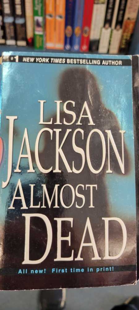 Almost Dead - Lisa Jackson (Kensington Publishing Corporation - Paperback) book collectible [Barcode 9781420144208] - Main Image 2
