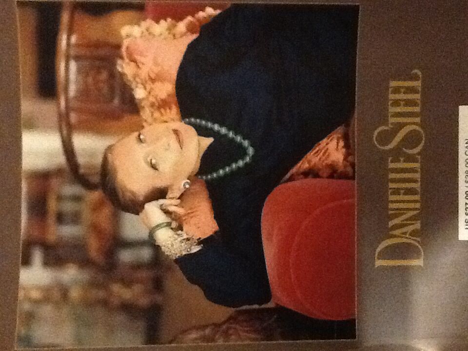 Echoes - Danielle Steel (Delacorte Press - Hardcover) book collectible [Barcode 9780385336345] - Main Image 2