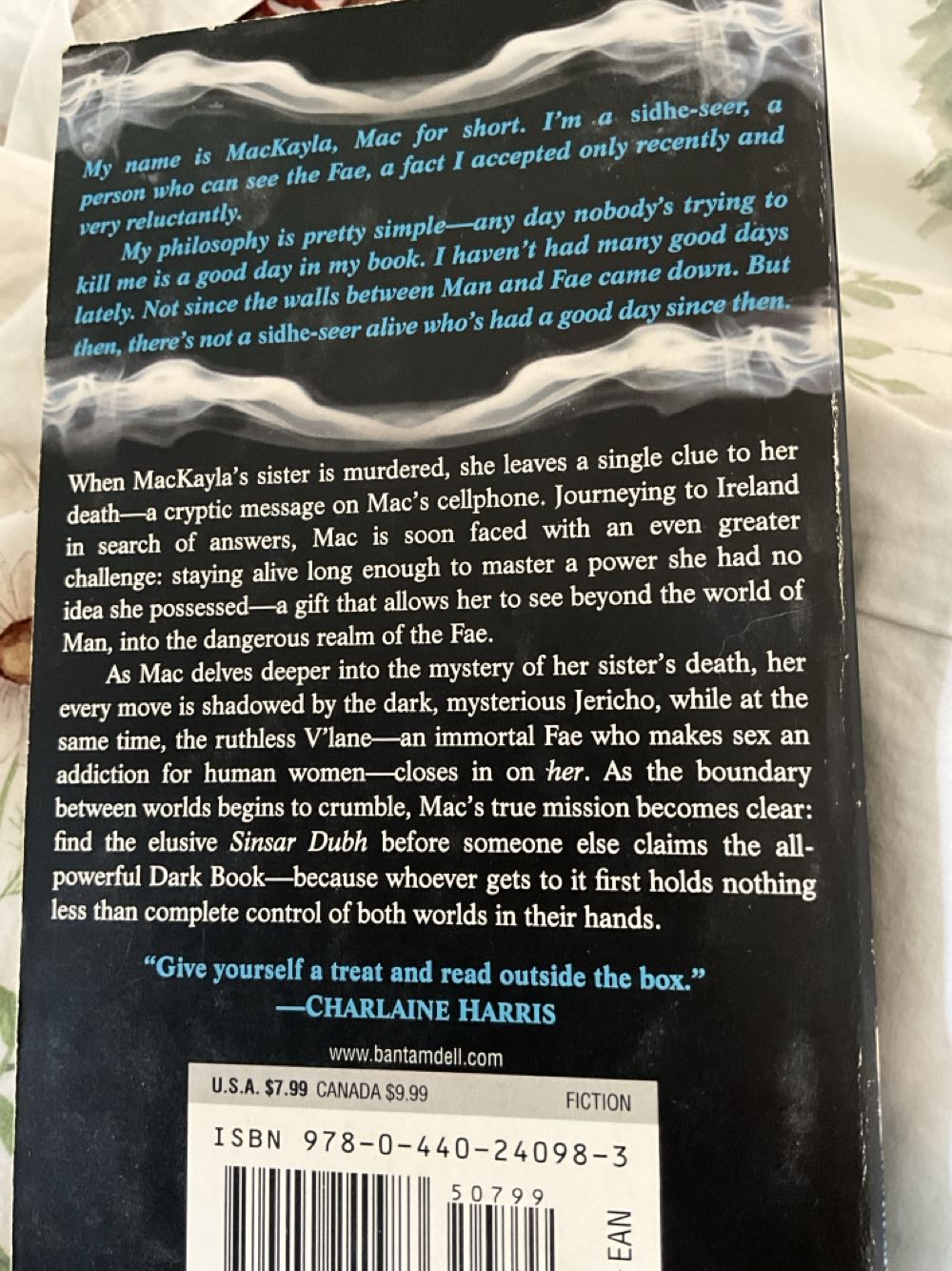 Darkfever - Karen Marie Moning (Dell - Paperback) book collectible [Barcode 9780440240983] - Main Image 4