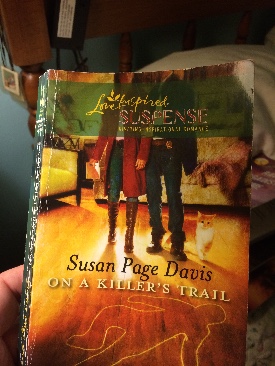 On A Killers Trail - Susan Page Davis (Steeple Hill Love Inspired - Paperback) book collectible [Barcode 9780373443253] - Main Image 1