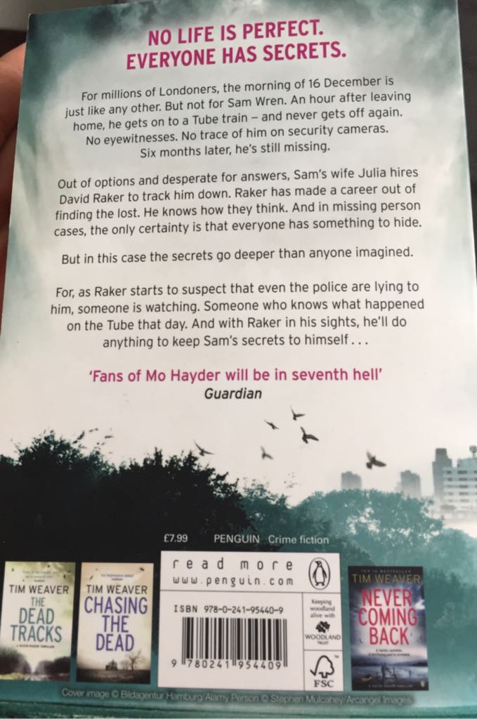 Vanished - Tim Weaver (Penguin Books - Paperback) book collectible [Barcode 9780241954409] - Main Image 2