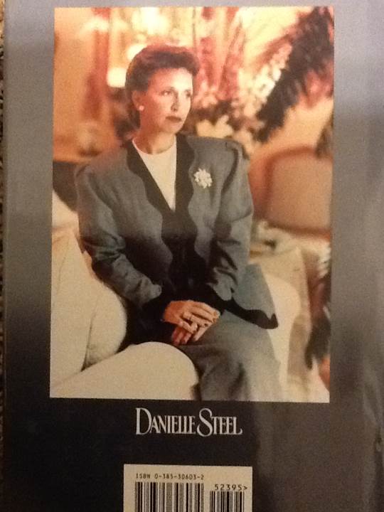 Vanished - Danielle Steel (Delacorte Press - Hardcover) book collectible [Barcode 9780385306034] - Main Image 2
