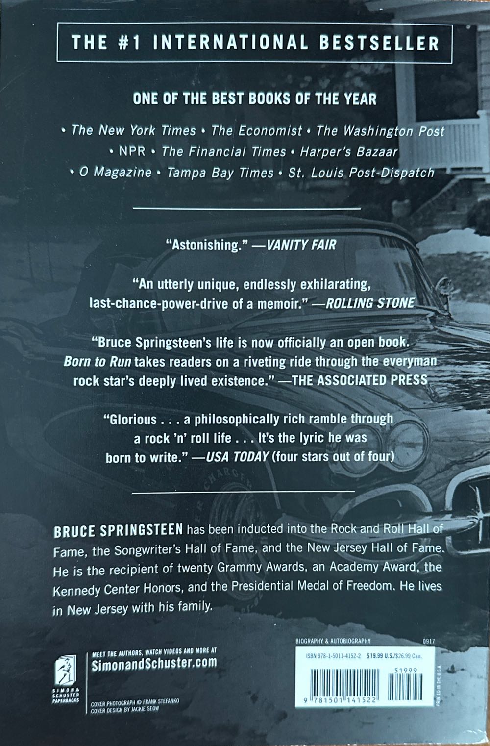 Born to Run - Bruce Springsteen (Simon and Schuster - Trade Paperback) book collectible [Barcode 9781501141522] - Main Image 2