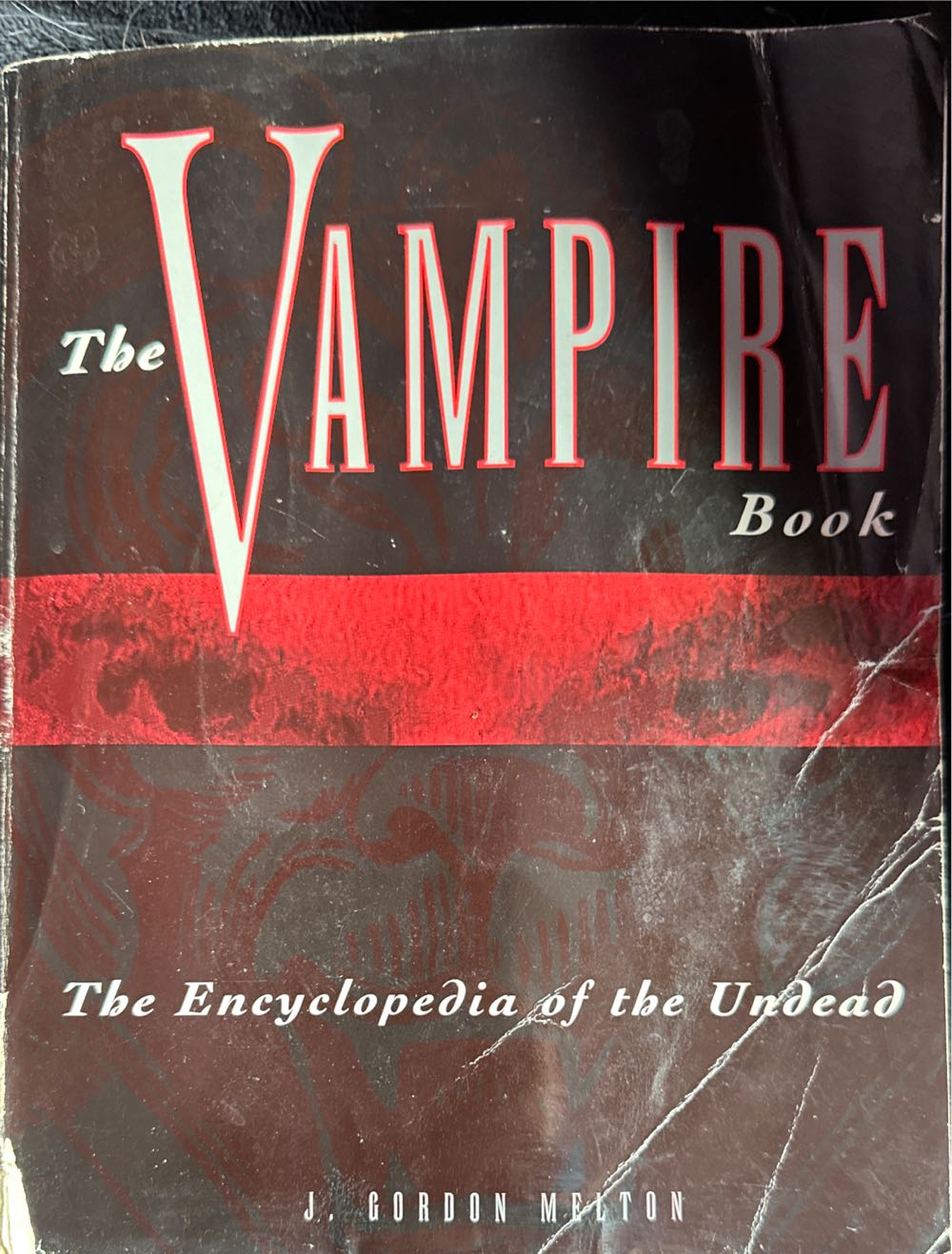 The Vampire Book - The Encyclopedia Of The Undead - Gordon Melton (Visible Ink Press - Paperback) book collectible [Barcode 9781578590766] - Main Image 2
