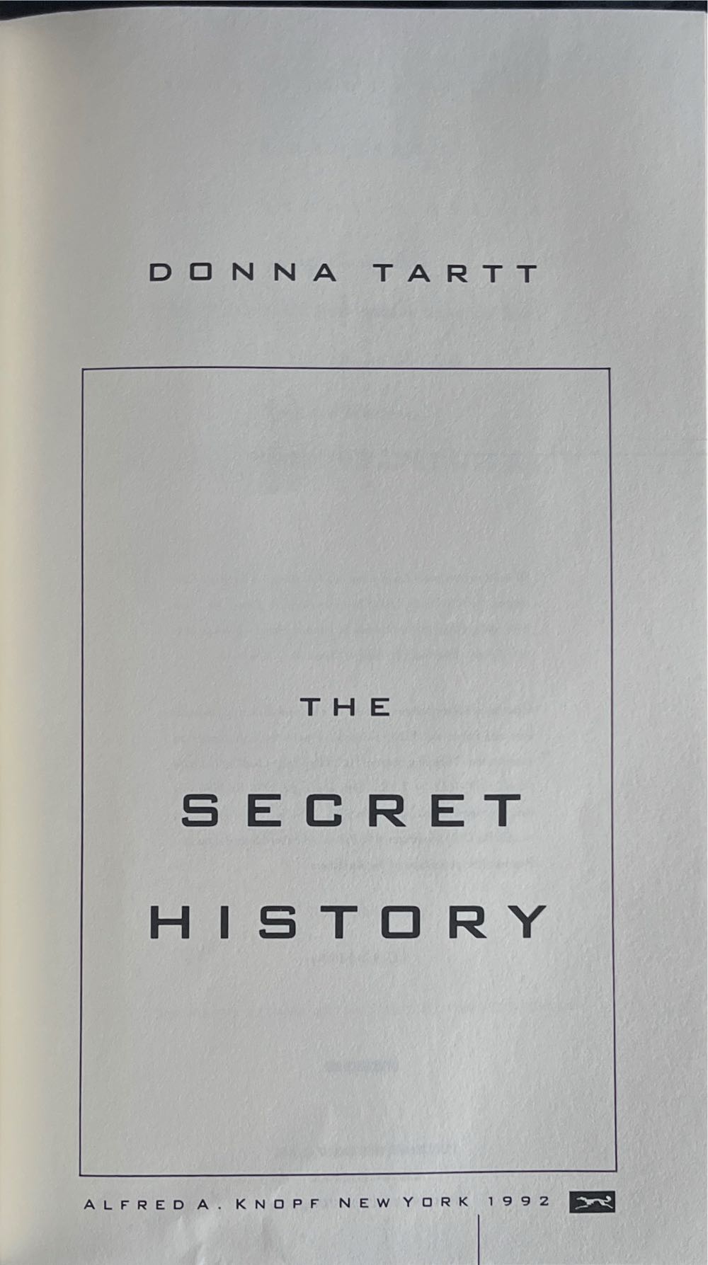 The Secret History - Donna Tartt (Alfred A Knopf - Hardcover) book collectible [Barcode 9780679410324] - Main Image 4