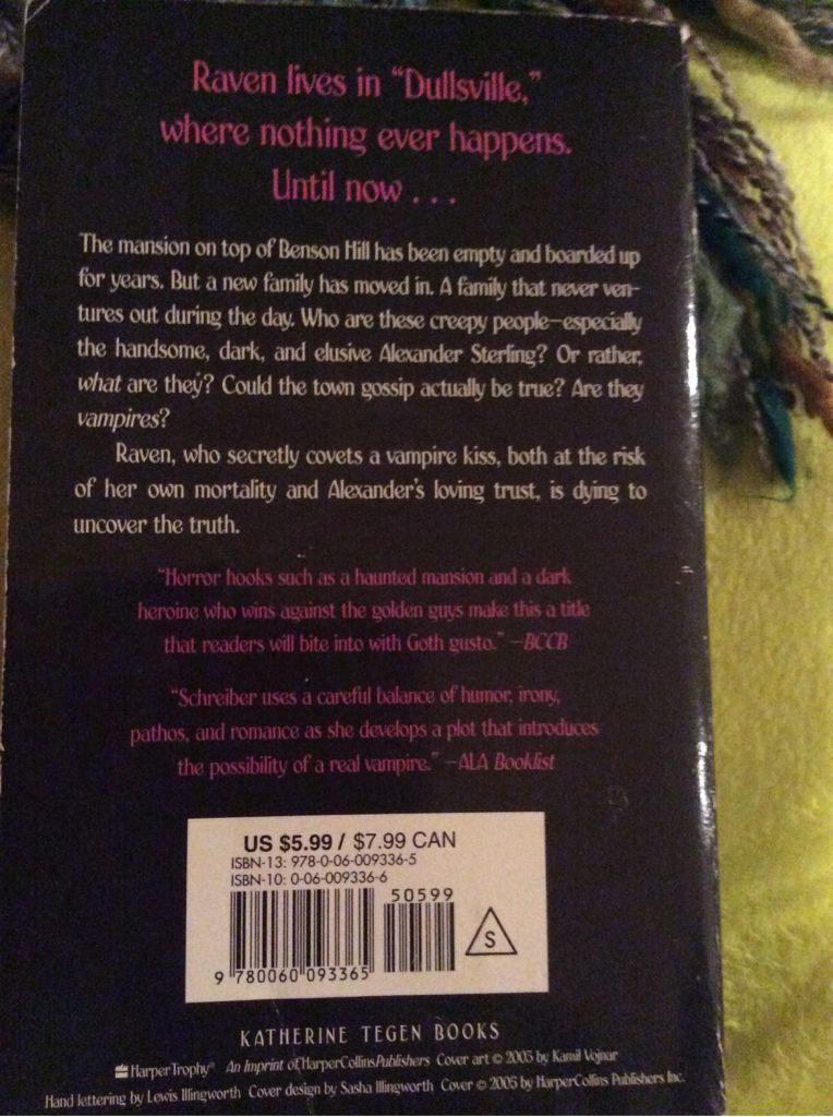 Vampire Kisses #1 - Ellen Schreiber (Harper Trophy - Paperback) book collectible [Barcode 9780060093365] - Main Image 2