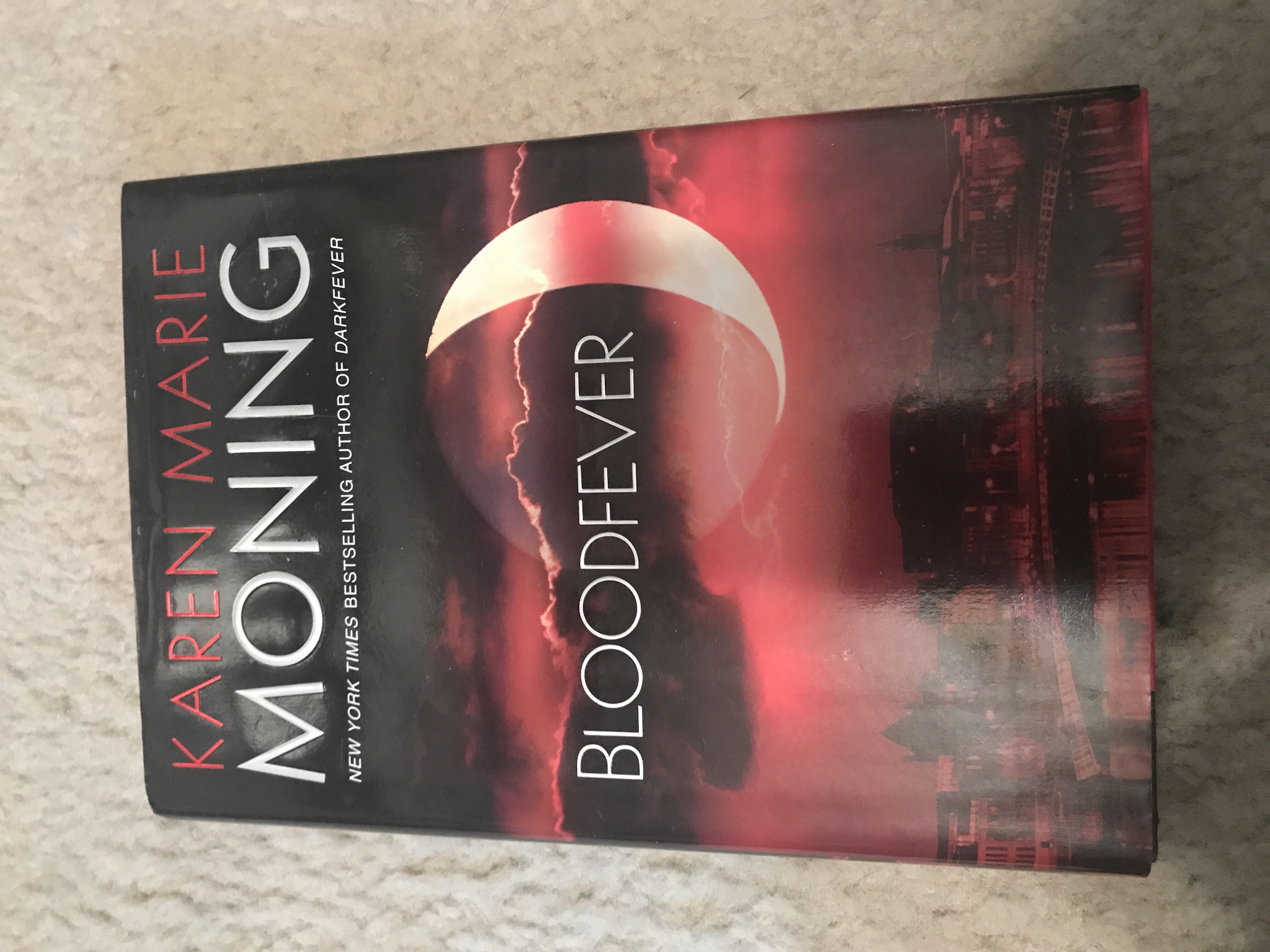 Bloodfever - Karen Marie Moning (Dell - Paperback) book collectible [Barcode 9780440240990] - Main Image 3