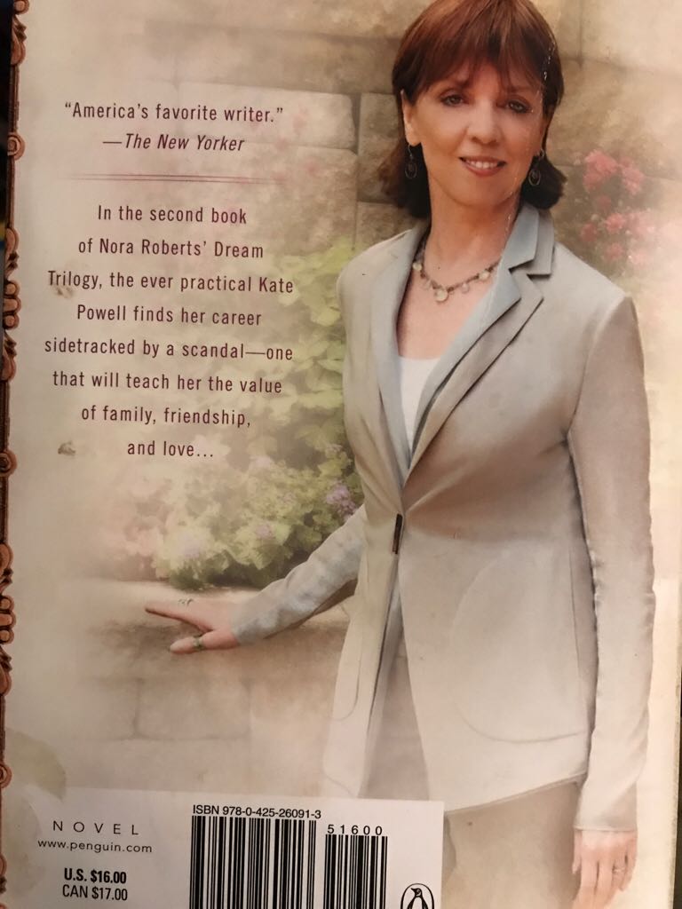 Holding the Dream - Nora Roberts (Berkley Books - Trade Paperback) book collectible [Barcode 9780425260913] - Main Image 2