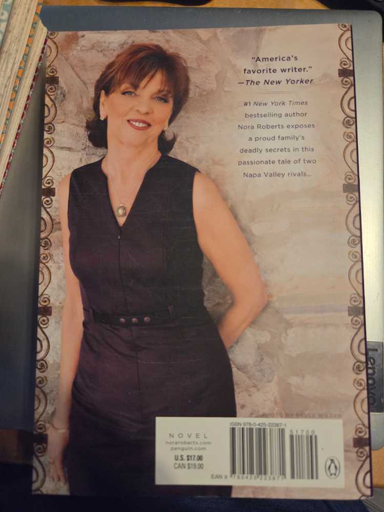 The Villa - Nora Roberts (A Berkley Book - Paperback) book collectible [Barcode 9780425223871] - Main Image 2