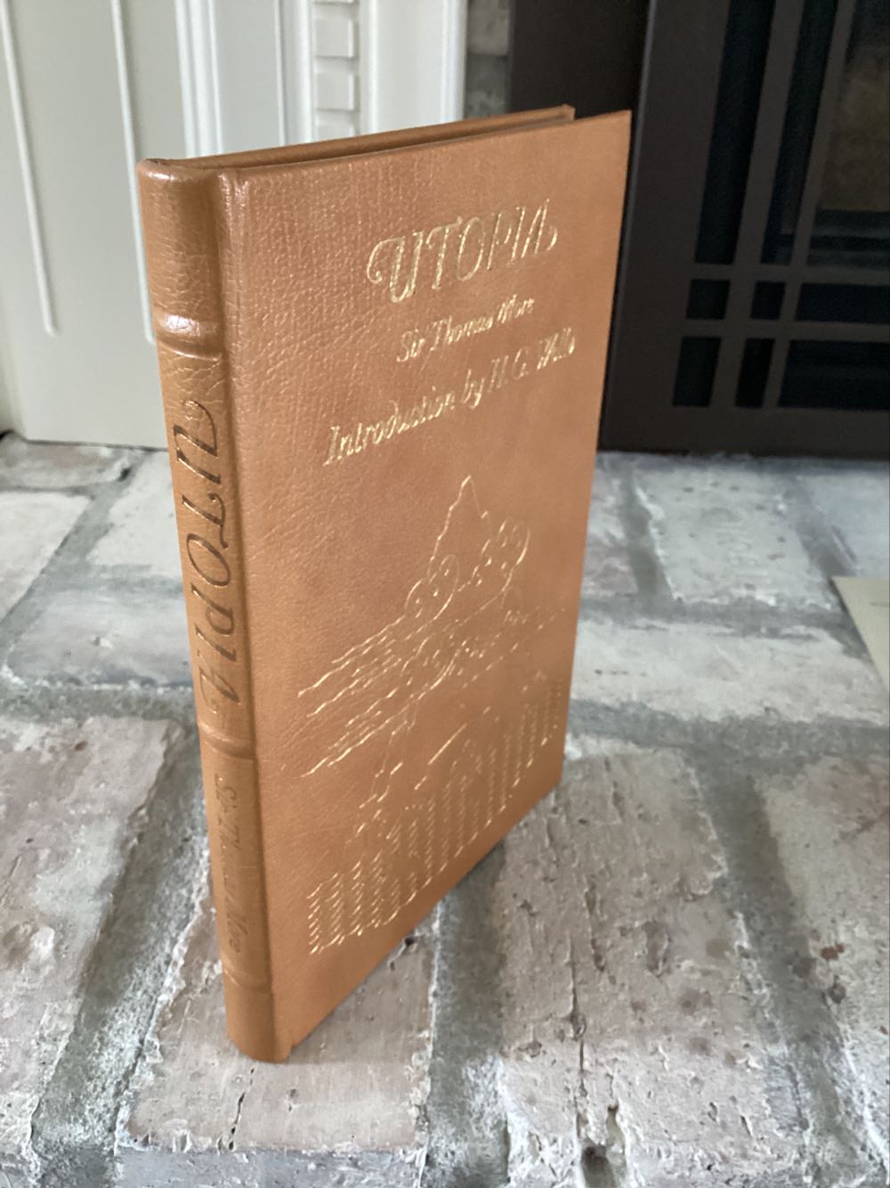 Utopia - Sir Thomas More (Easton Press - Calf-Binding) book collectible - Main Image 2