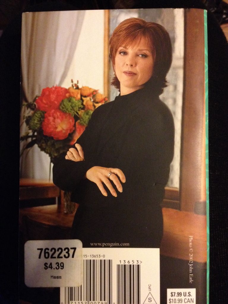 Key of Valor - Nora Roberts (Penguin - Paperback) book collectible [Barcode 9780515136531] - Main Image 2