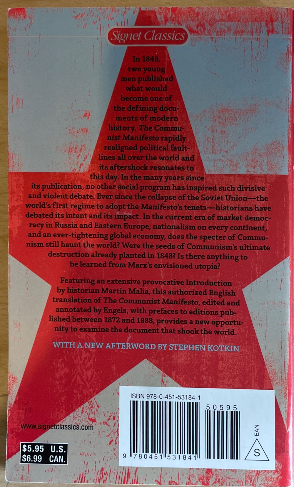 The Communist Manifesto - Karl Marx (Signet Classic - Paperback) book collectible [Barcode 9780451531841] - Main Image 2