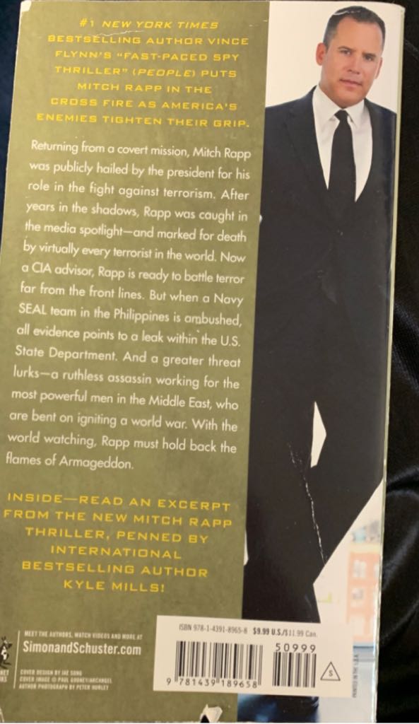 Executive Power - Vince Flynn (Simon and Schuster - Paperback) book collectible [Barcode 9780743471275] - Main Image 2