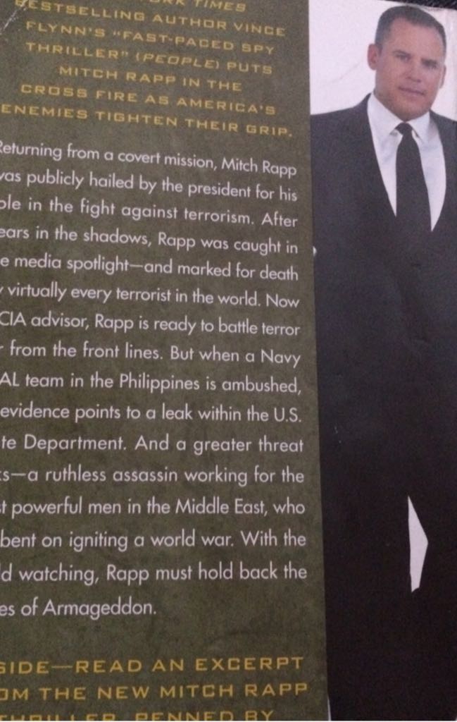 Executive Power - Vince Flynn (Pocket Books - Paperback) book collectible [Barcode 9781439189658] - Main Image 2