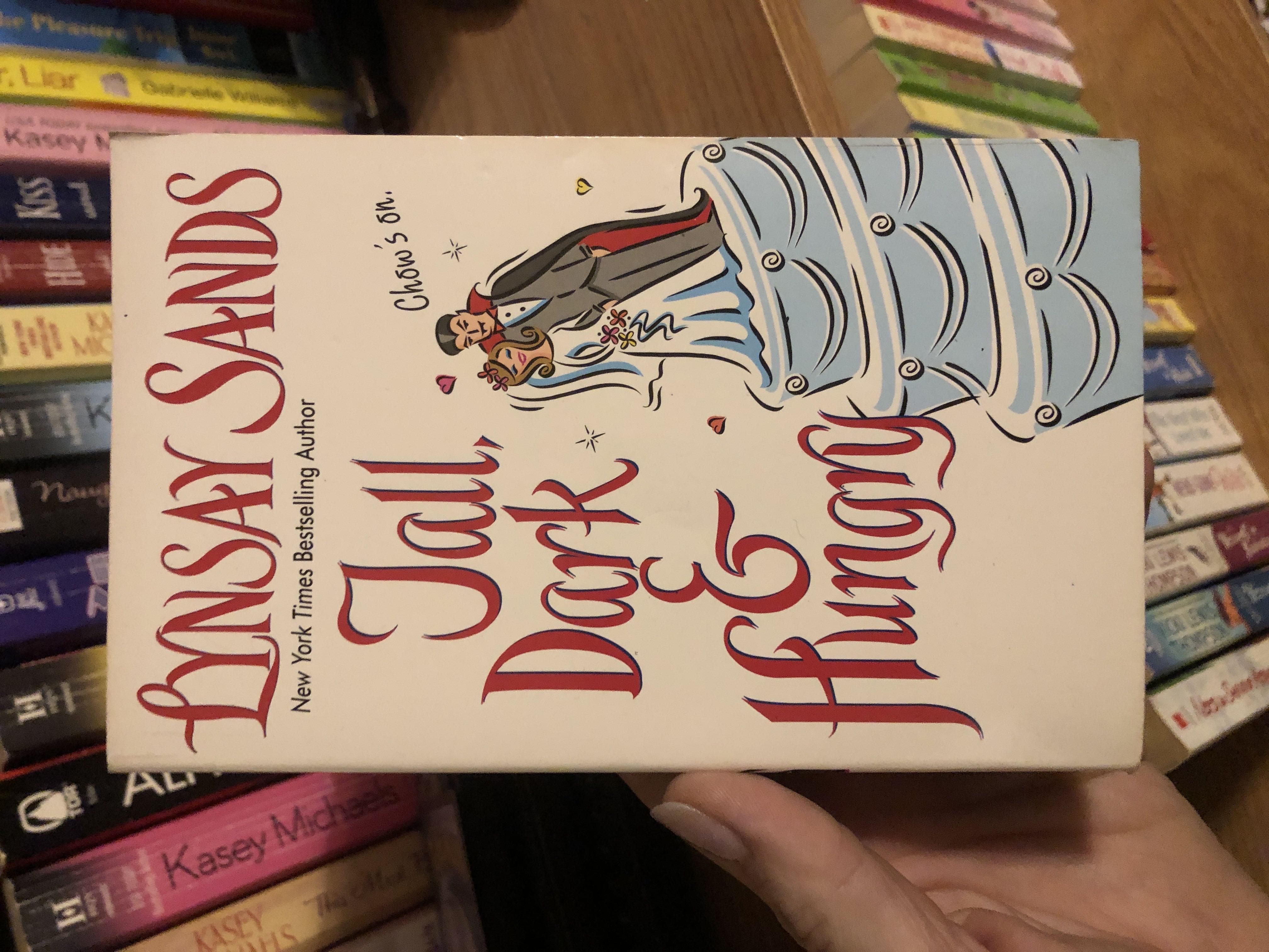 Tall, Dark And Hungry - Lynsay Sands (Avon Books - Paperback) book collectible [Barcode 9780505525833] - Main Image 3