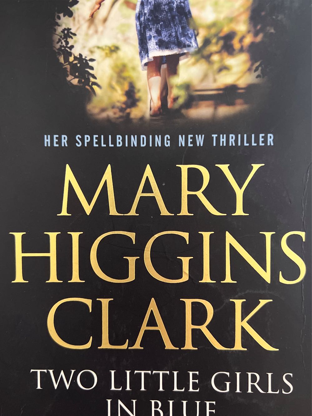 Two Little Girls In Blue - Mary Higgins Clark (Pocket - Trade Paperback) book collectible [Barcode 9780743268561] - Main Image 2