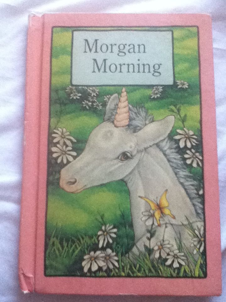 Novel24-Two Little Girls In Blue