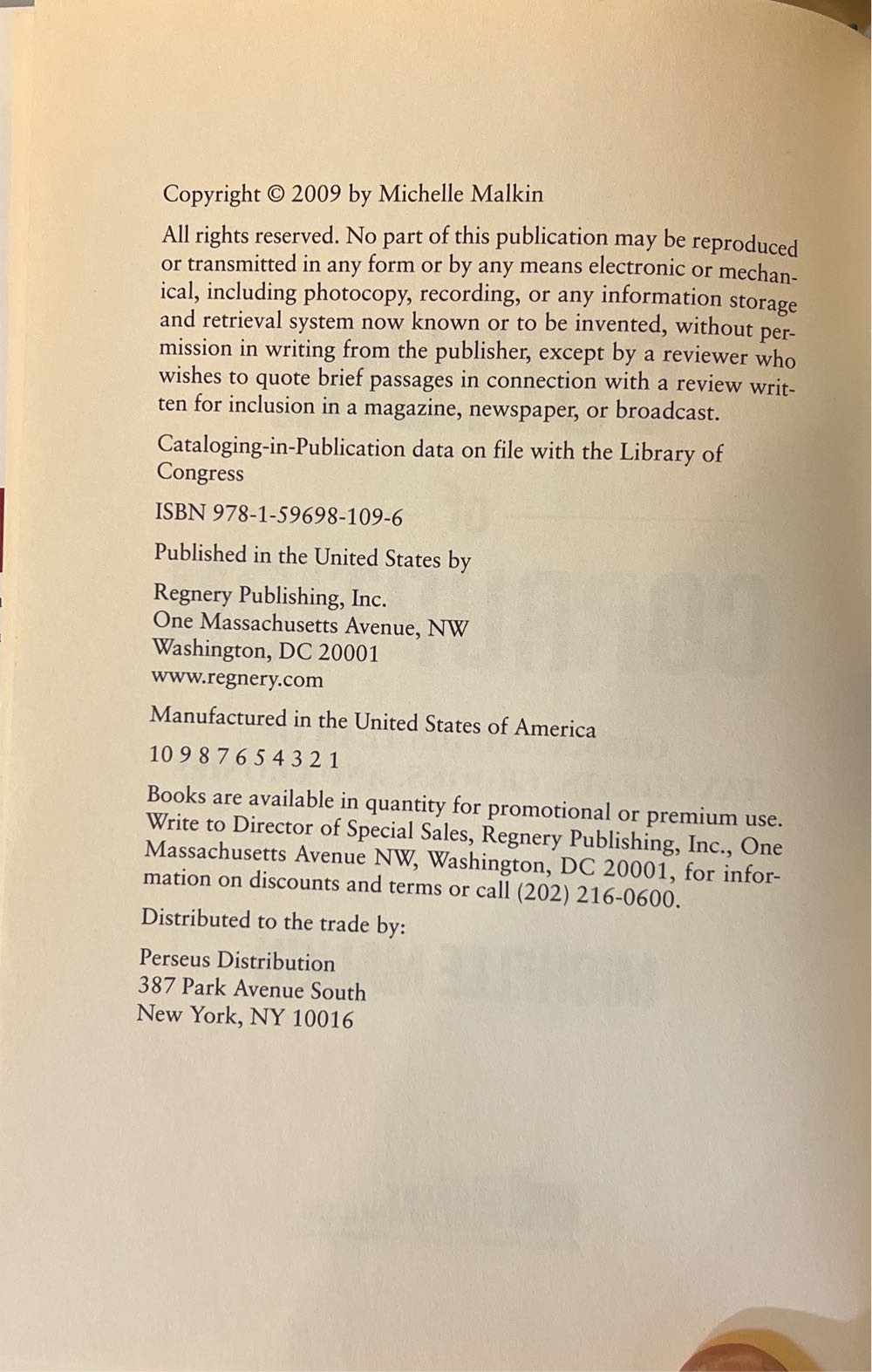 Culture Of Corruption, Obama, And His Team Of Tax Cheats, Crooks, And Cronies - Michelle Malkin (Regnery Publishing, Inc - Hardcover) book collectible [Barcode 9781596981096] - Main Image 3