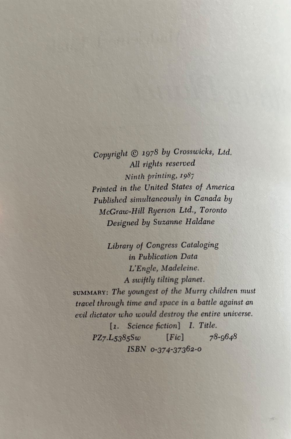 A Swiftly Tilting Planet - Madeleine L’Engle (Farrar, Straus and Giroux (BYR) - Hardcover) book collectible [Barcode 9780374373627] - Main Image 3