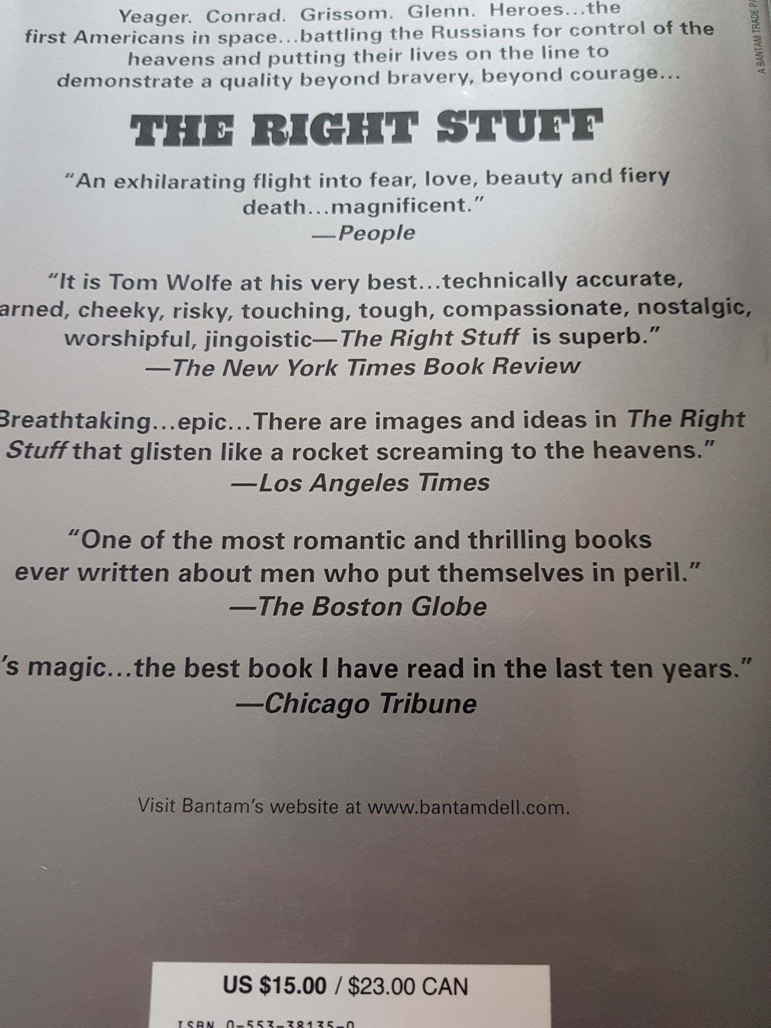 The Right Stuff - Tom Wolfe (Farrar, Straus, and Giroux - Paperback) book collectible [Barcode 9780553381351] - Main Image 2