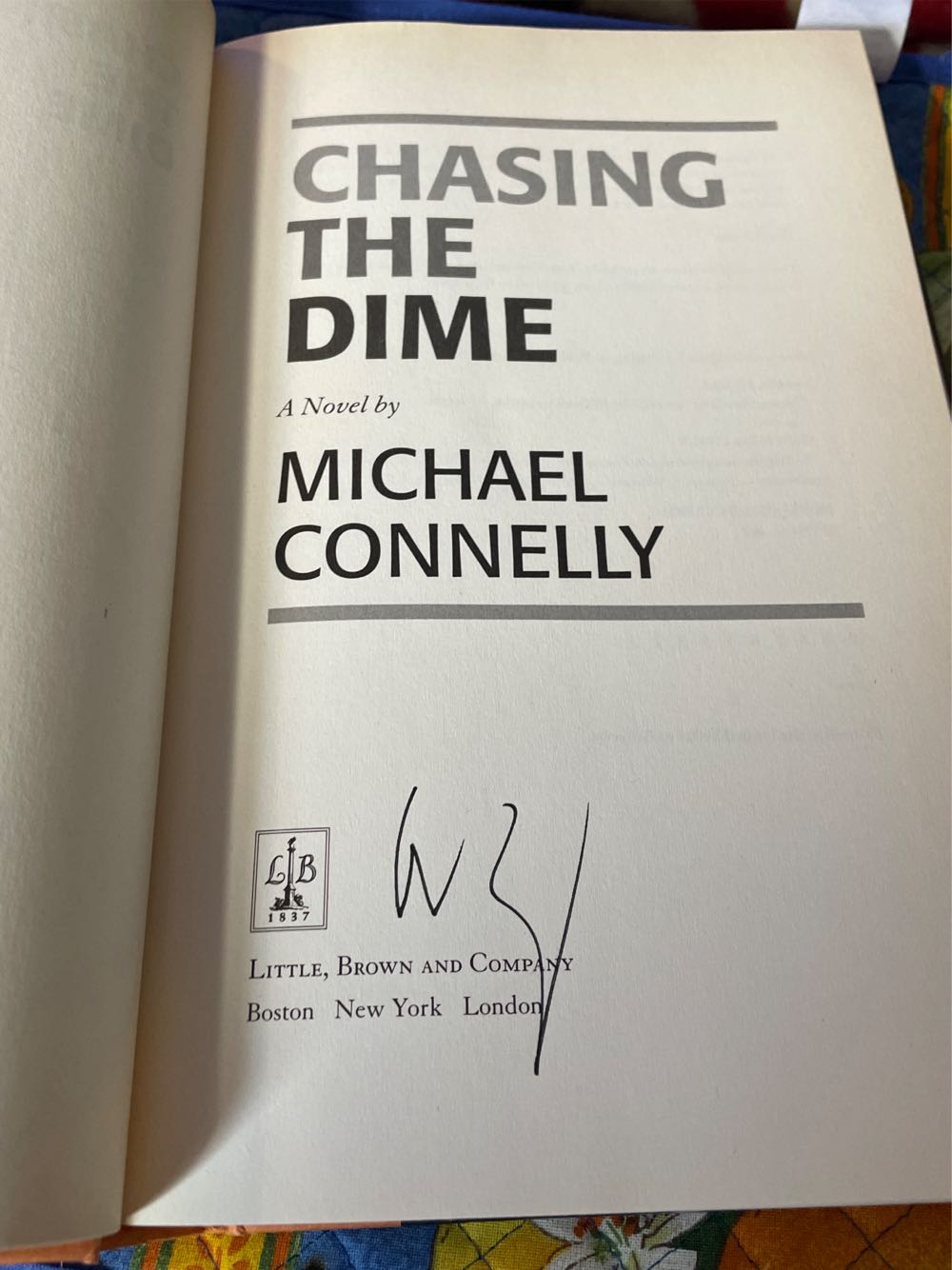 City of Bones - Michael Connelly (Little, Brown - Trade Paperback) book collectible [Barcode 9780316153911] - Main Image 3