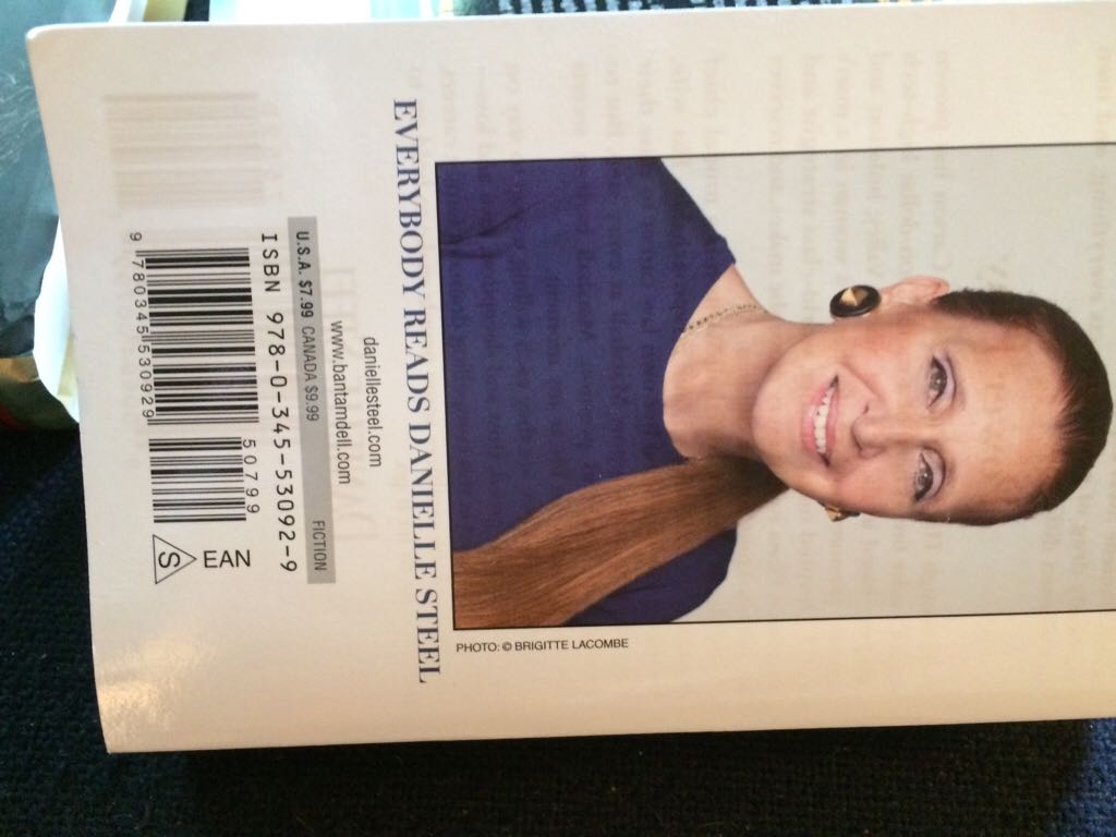 Power Play* - Danielle Steel (- Paperback) book collectible [Barcode 9780345530929] - Main Image 2