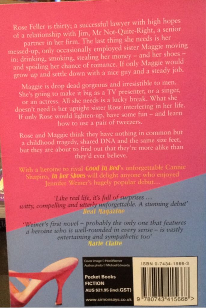 In Her Shoes - Jennifer Weiner (Pocket Books - Paperback) book collectible [Barcode 9780743415668] - Main Image 2
