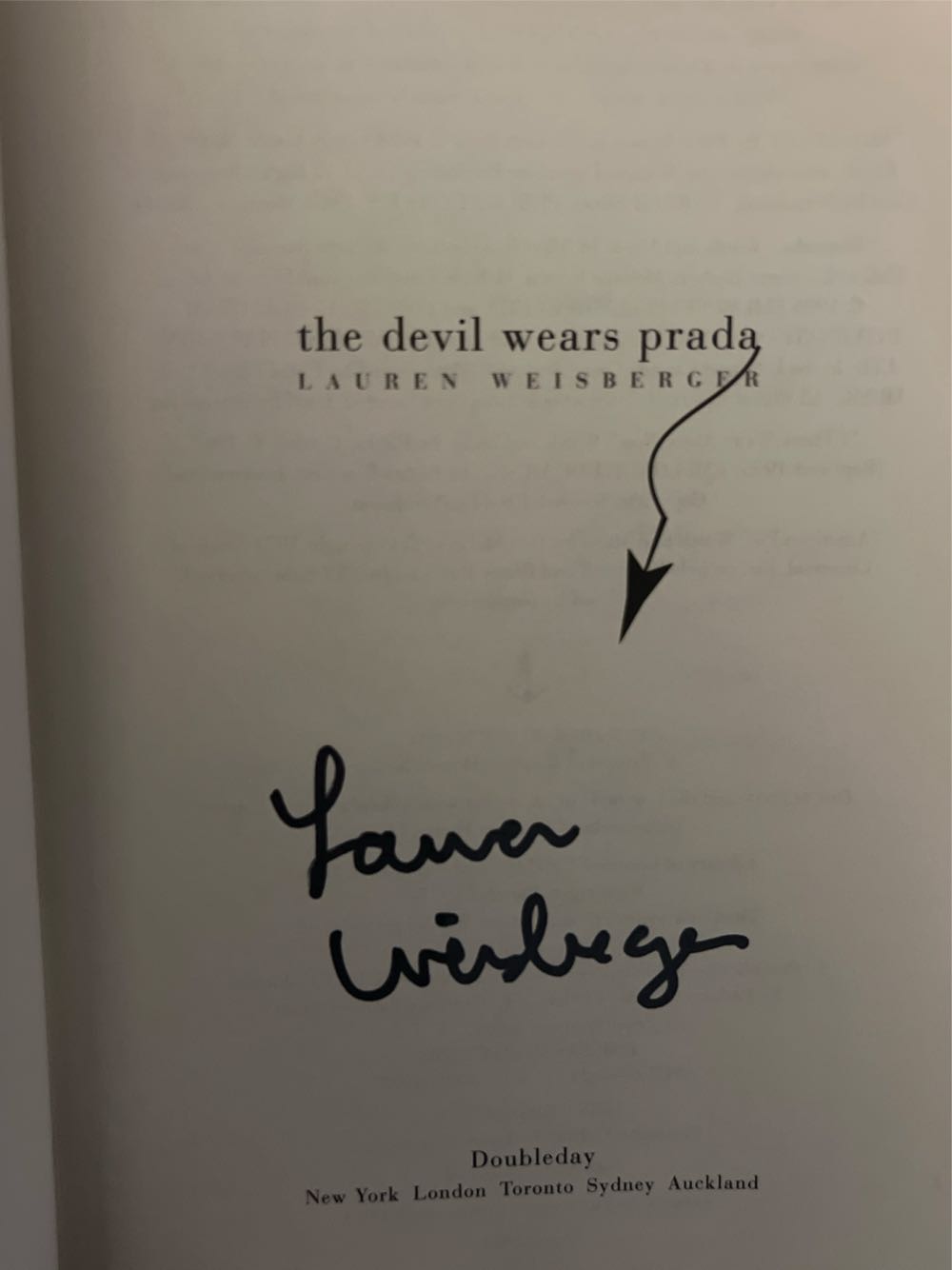 The Devil Wears Prada - Lauren Weisberger (Doubleday - Hardcover) book collectible [Barcode 9780385509268] - Main Image 3