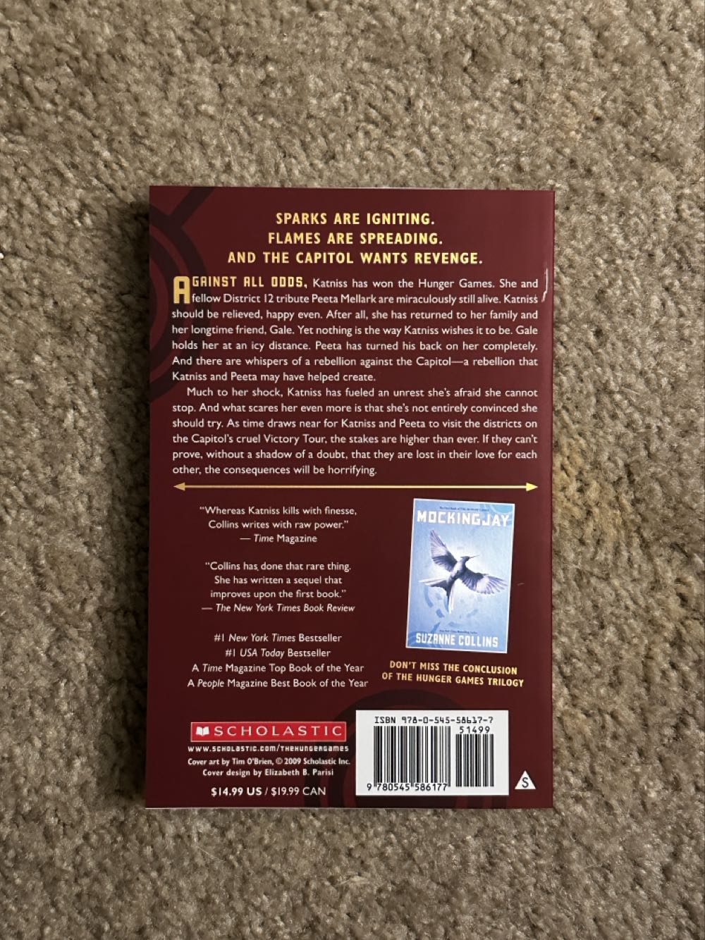 Catching Fire - Suzanne Collins (Scholastic, Inc. - Paperback) book collectible [Barcode 9780545586177] - Main Image 3