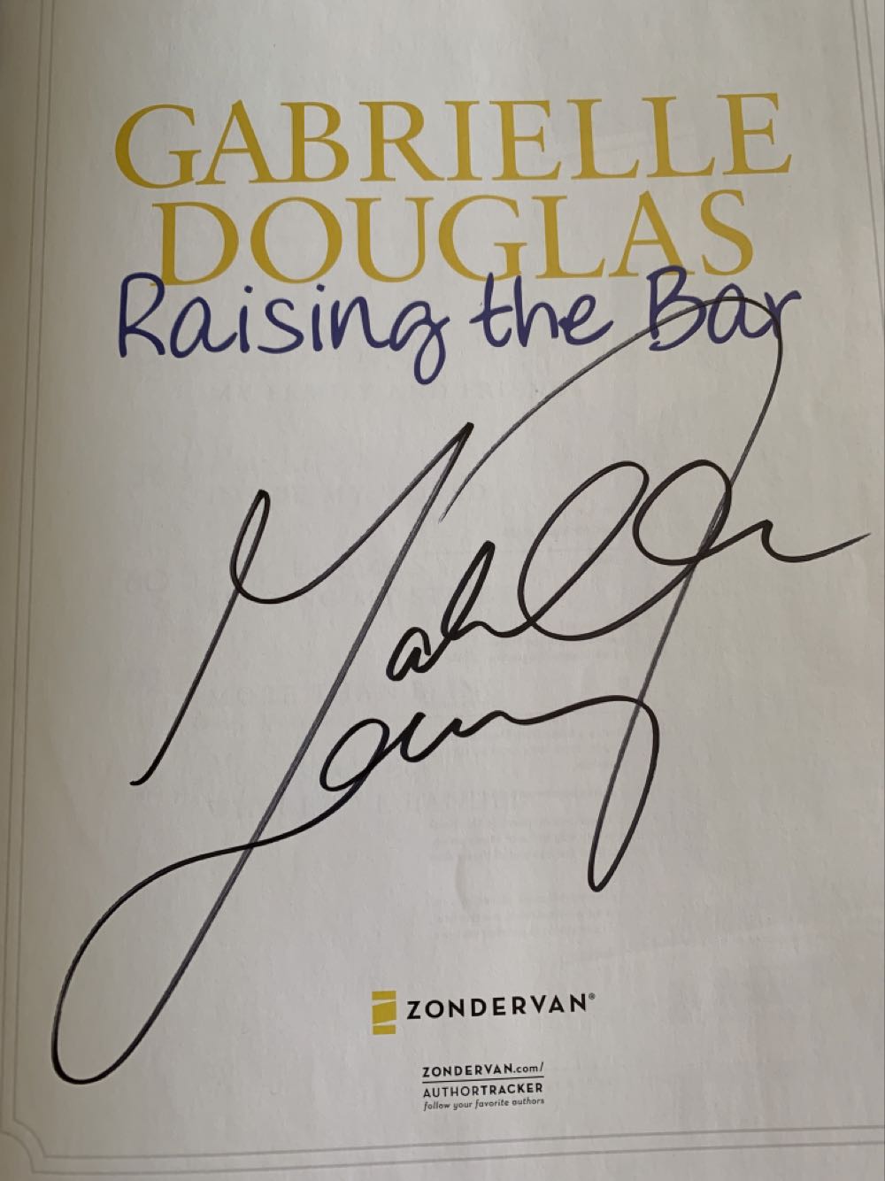 Raising the Bar - Edward J. Pinegar (Zondervan - Hardcover) book collectible [Barcode 9780310740704] - Main Image 2