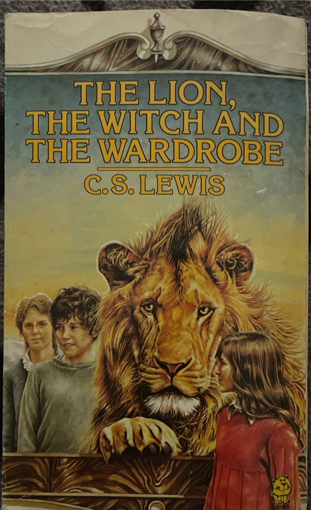 The Lion, the Witch and the Wardrobe - C. S. Lewis (Lions - Paperback) book collectible [Barcode 9780006716631] - Main Image 3