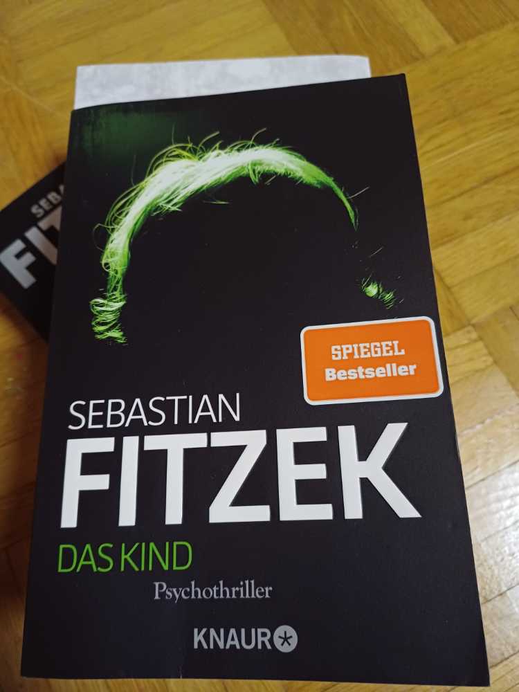 Das Kind - Sebastian Fitzek (Knaur Taschenbuch Verlag - Paperback) book collectible [Barcode 9783426637937] - Main Image 2