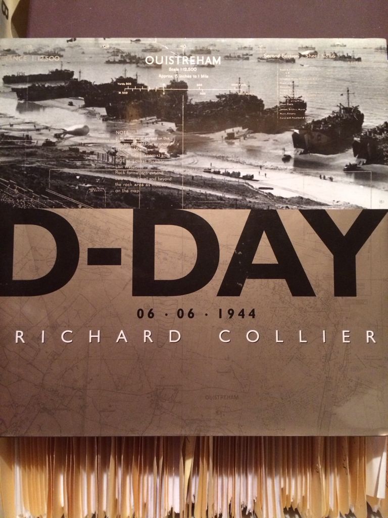 Italian Phrase Book and Dictionary