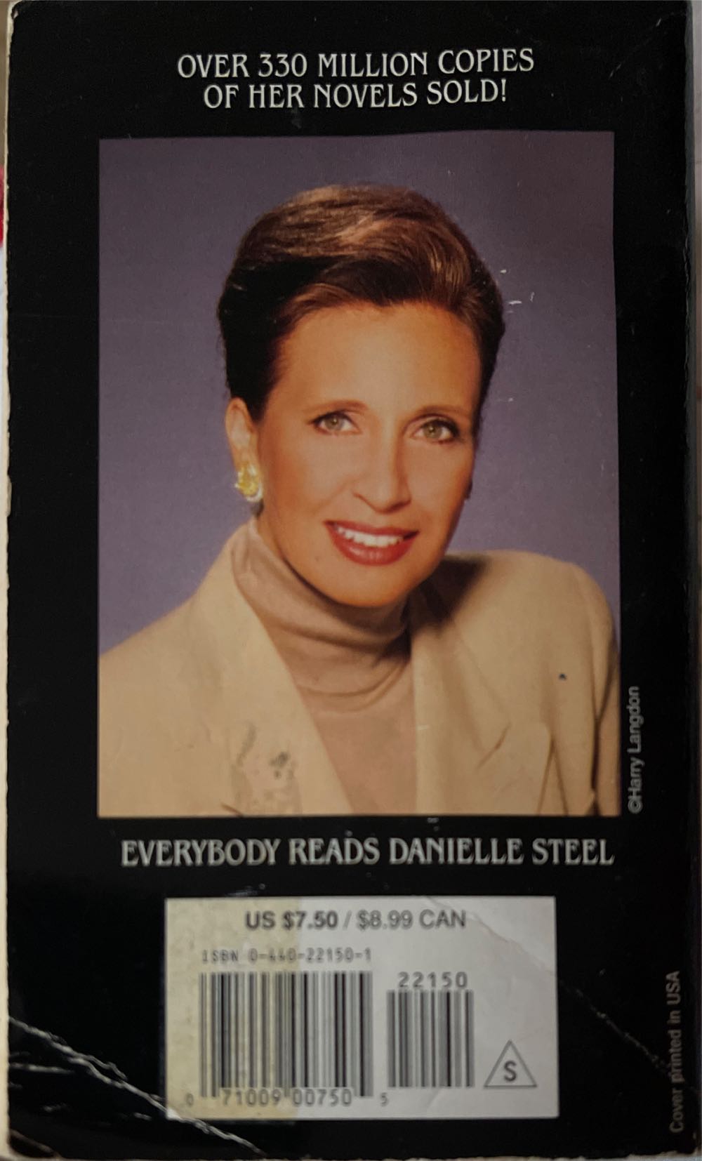 Lightning* - Danielle Steel (- Paperback) book collectible [Barcode 9780440221500] - Main Image 2