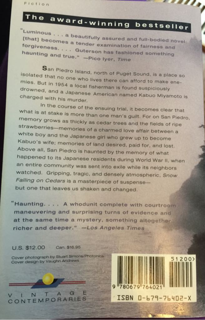 Snow Falling on Cedars - David Guterson (Vintage - Paperback) book collectible [Barcode 9780679764021] - Main Image 2