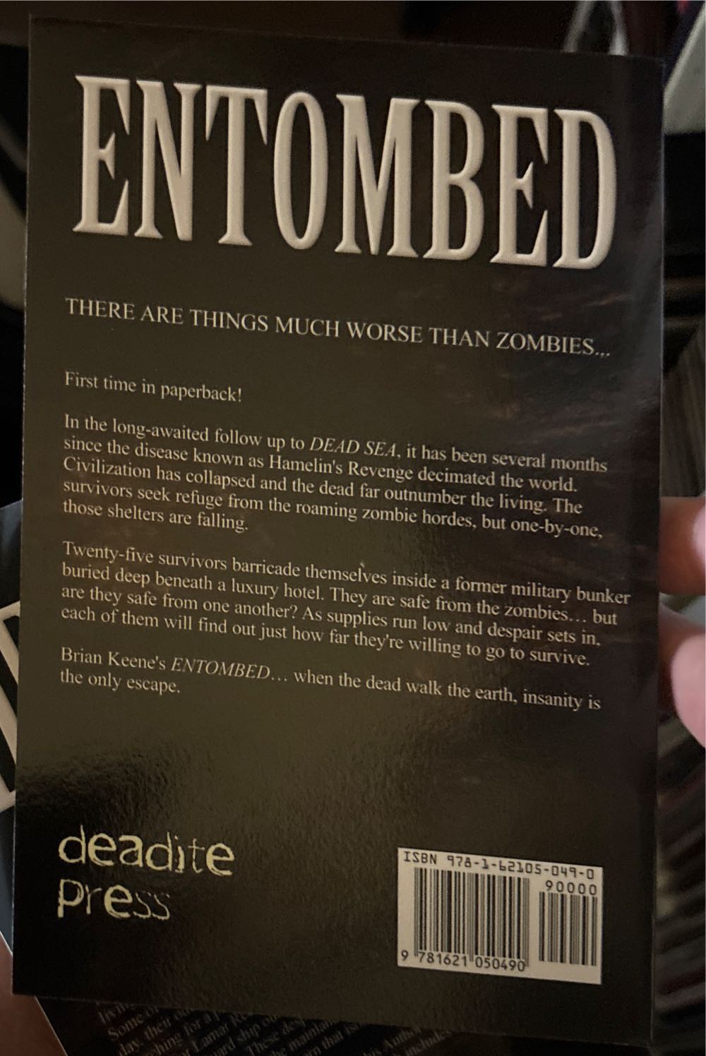 Entombed - Brian Keene (Leisure Books - Paperback) book collectible [Barcode 9781621050490] - Main Image 2