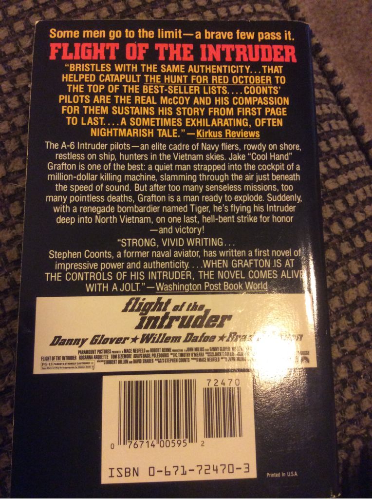 Flight Of The Intruder - Stephen Coonts (A Pocket Book - Paperback) book collectible [Barcode 9780671724702] - Main Image 2